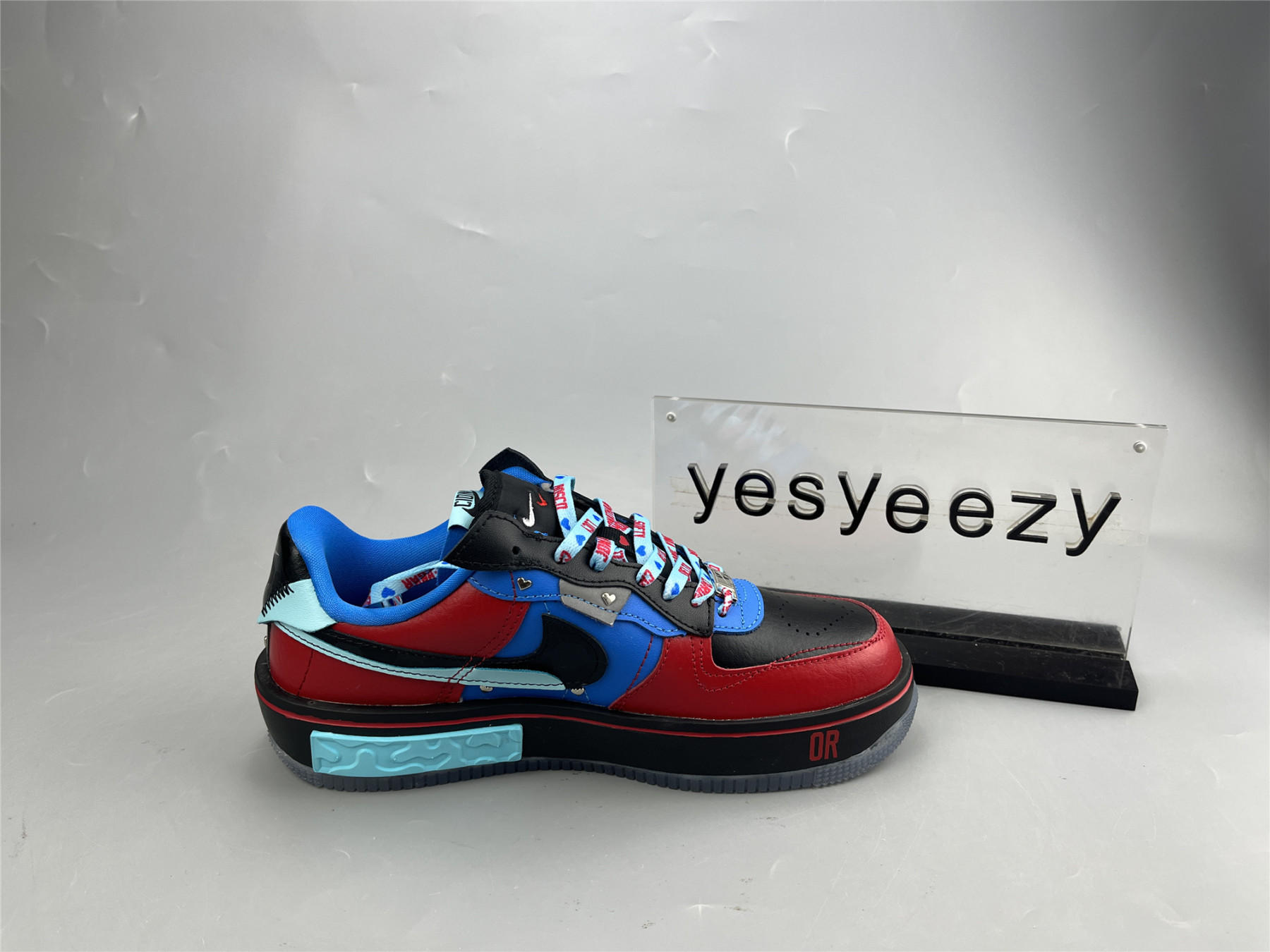 UA NIKE AIR FORCE 1 FONTANKA 