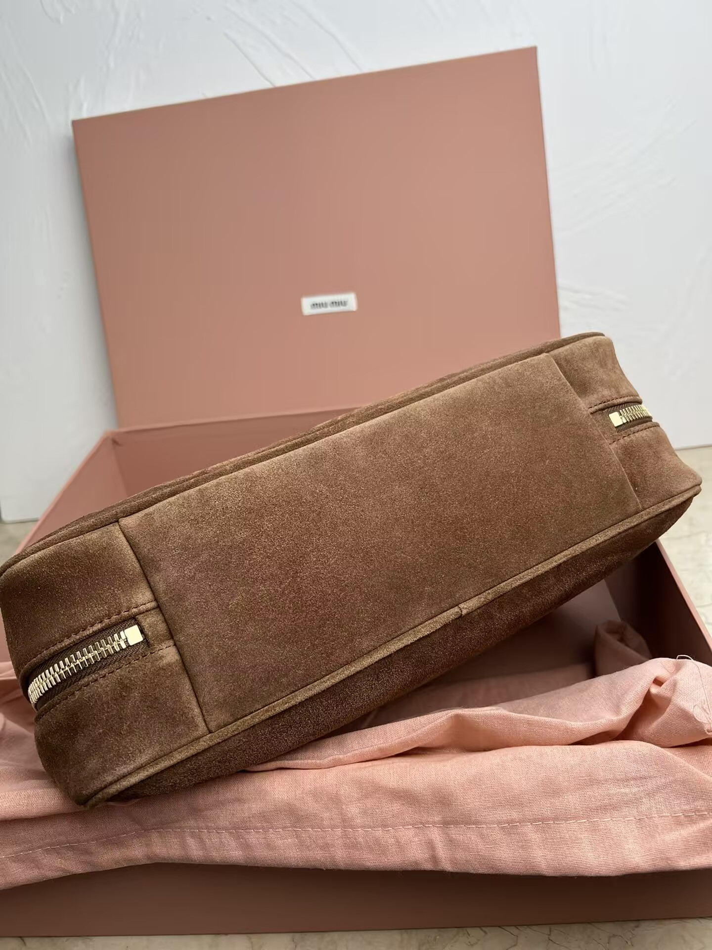 M1v M1v suede beau bag 23x34x10cm