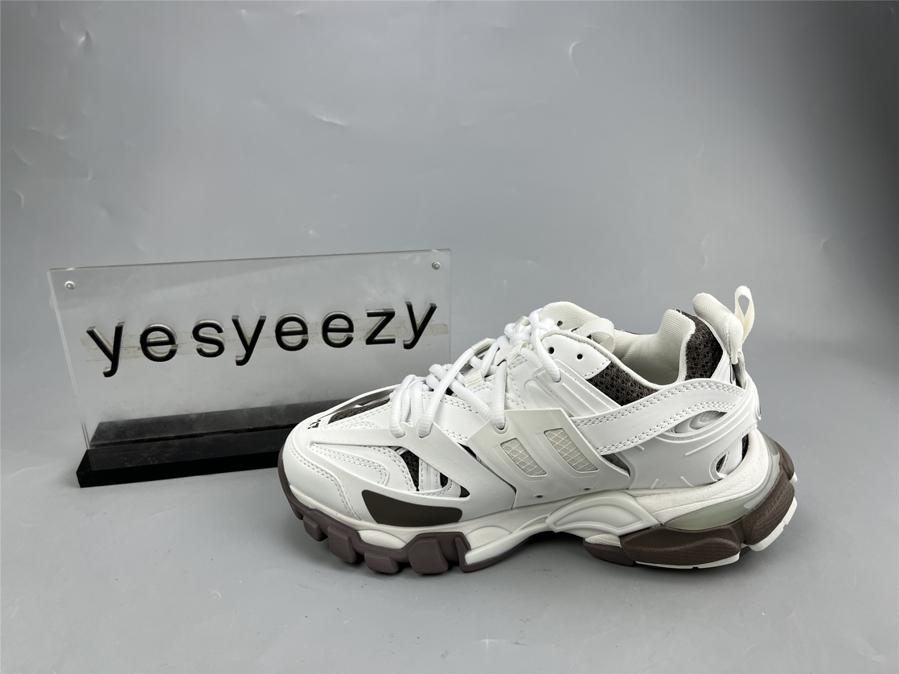 UA TRACK SNEAKER SILVER COLORBLOCK