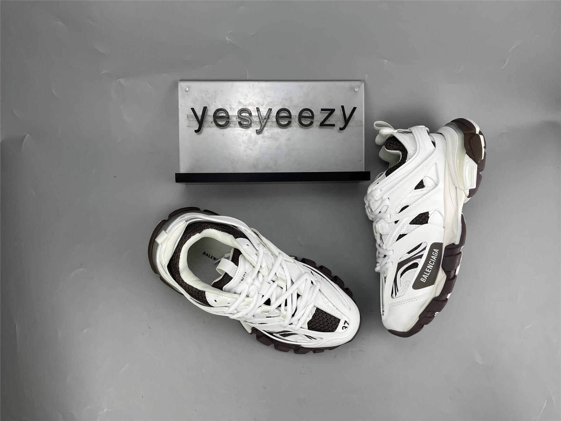 UA TRACK SNEAKER SILVER COLORBLOCK