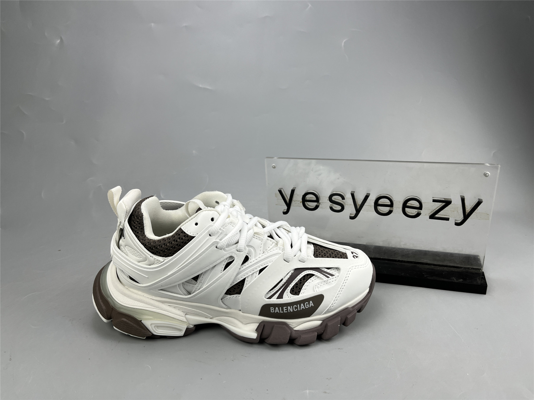 UA TRACK SNEAKER SILVER COLORBLOCK