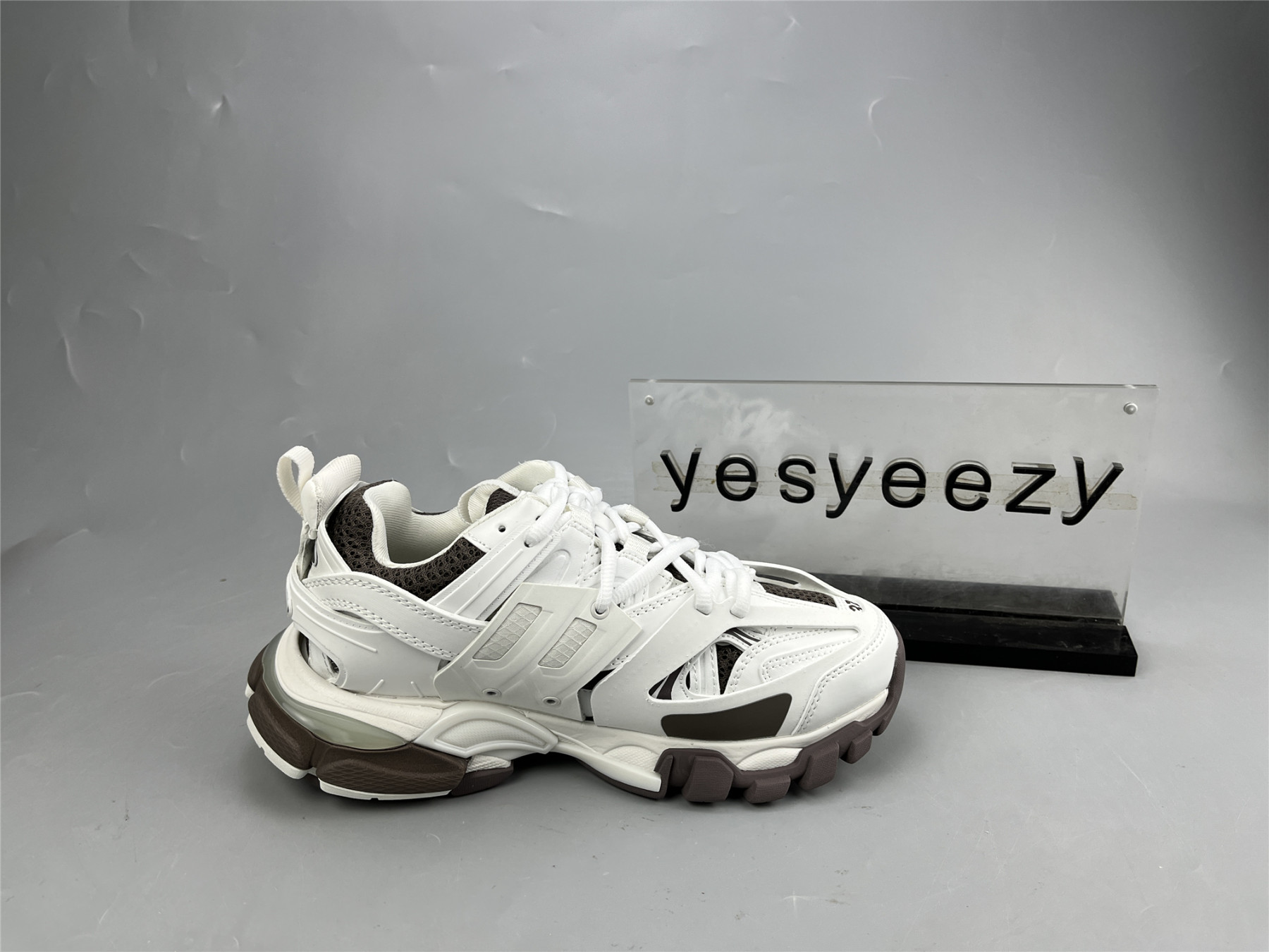 UA TRACK SNEAKER SILVER COLORBLOCK