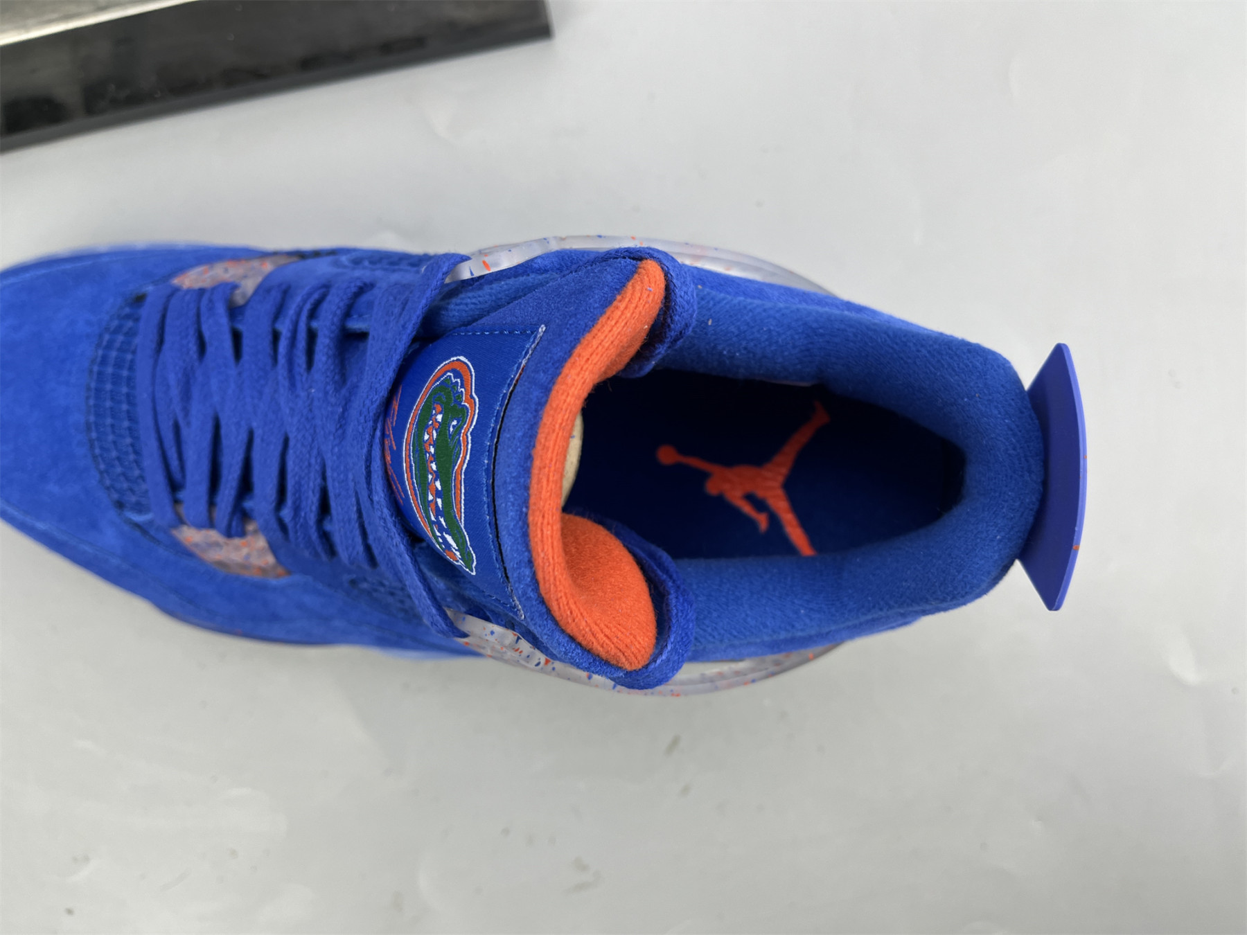 UA AIR JORDAN 4 