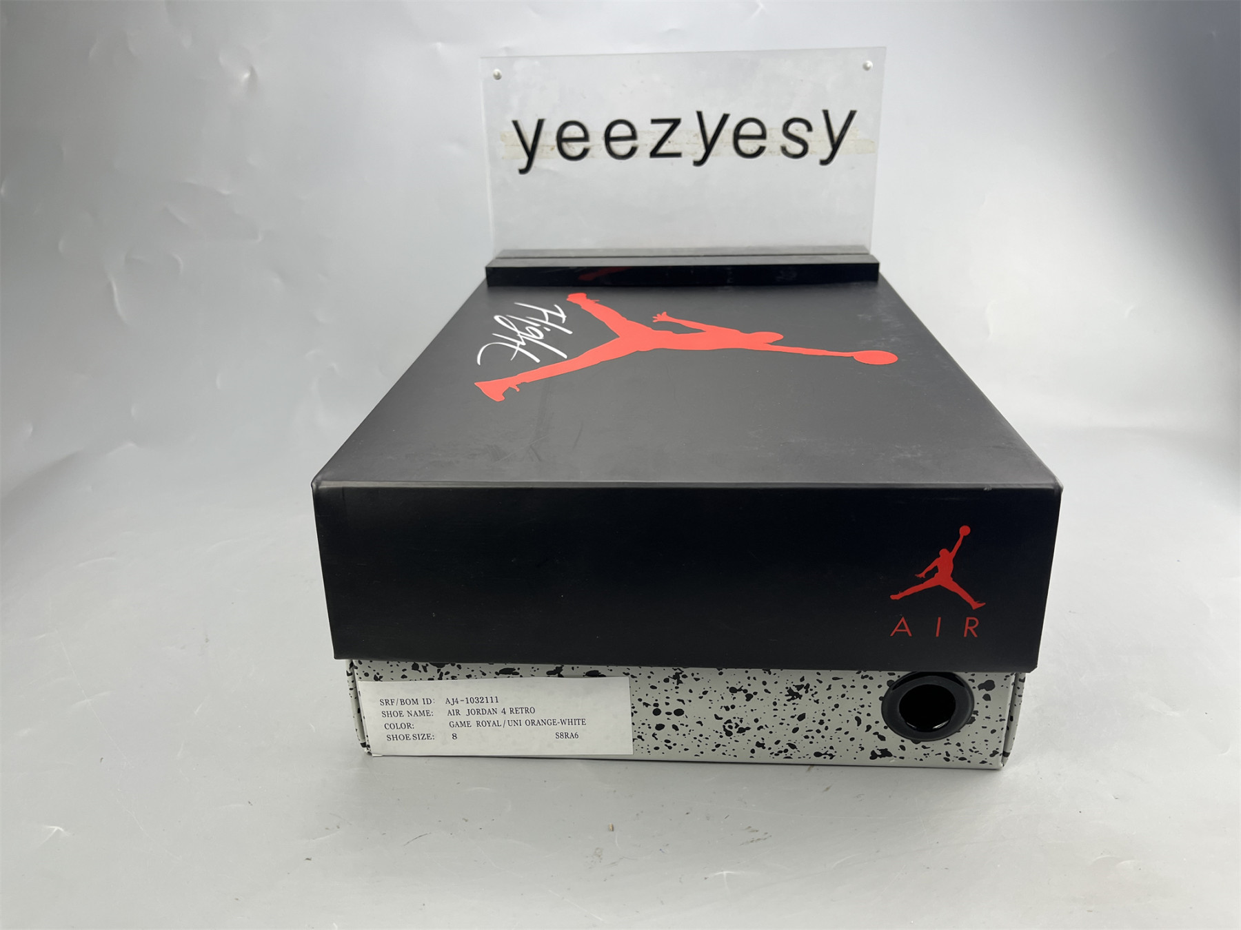 UA AIR JORDAN 4 