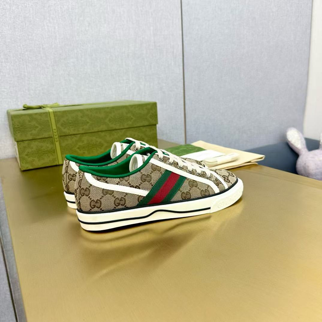 UA Gvc*1 Tennis 1977