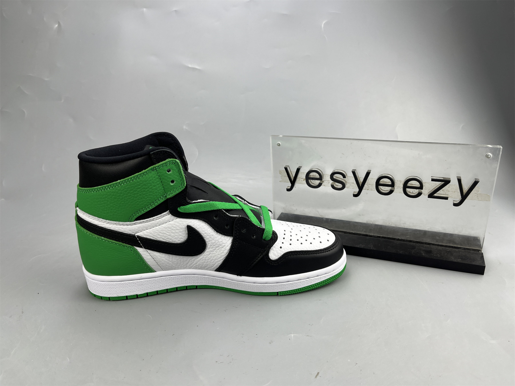 UA AIR JORDAN 1 RETRO HIGH OG 