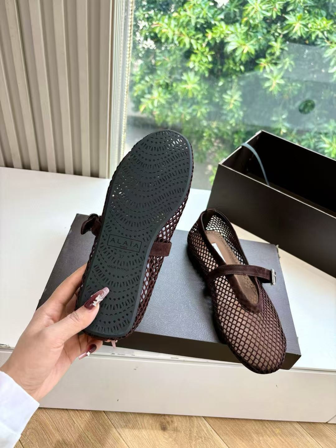 UA A1a1a BALLET FLATS IN FISHNET
