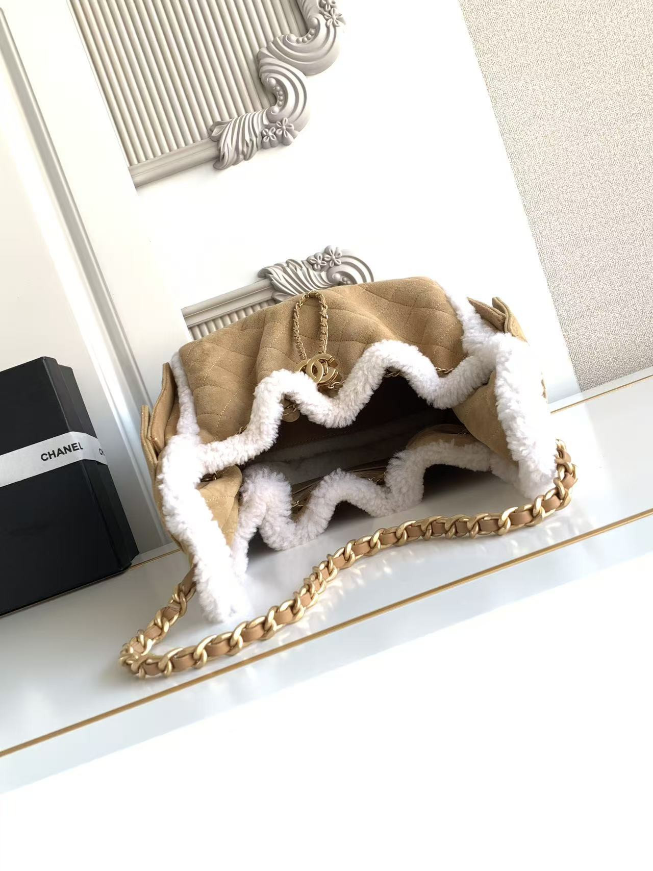 Ch**el 25c bucket bag 30x26x14cm