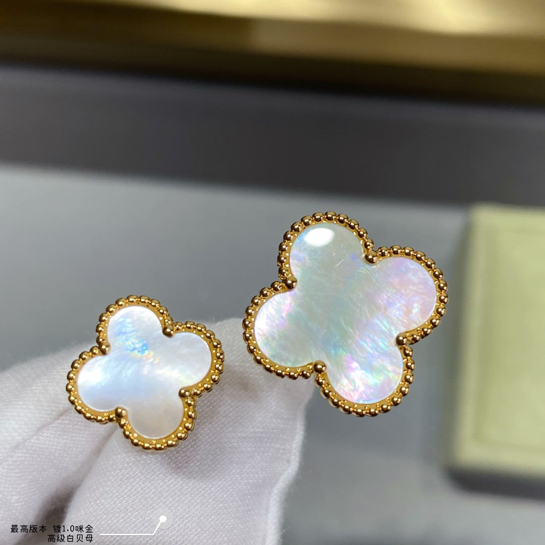 v*n cl**f & arpels four-leaf clover preM1vm white fritillary opening ring