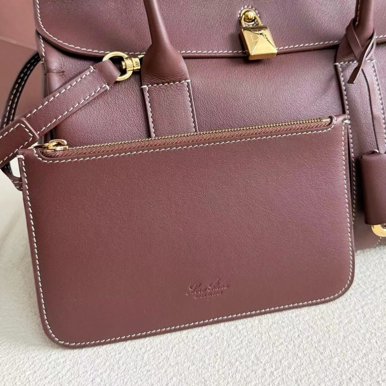 L0r0 P1ana Loom Bag L25 Smooth Calfskin 25x18x12.5cm
