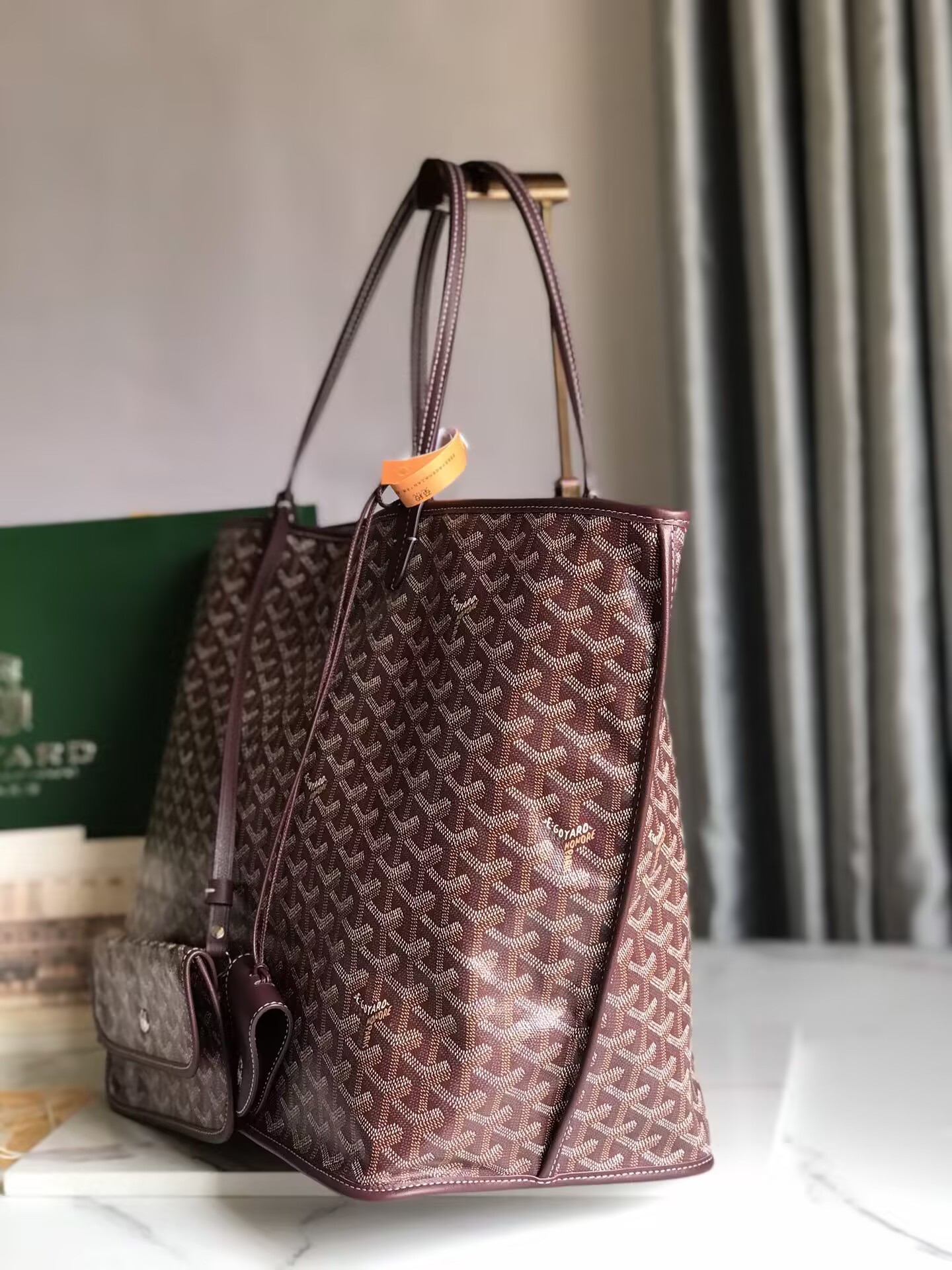 G09ard anjou gm bag 39x32x19cm