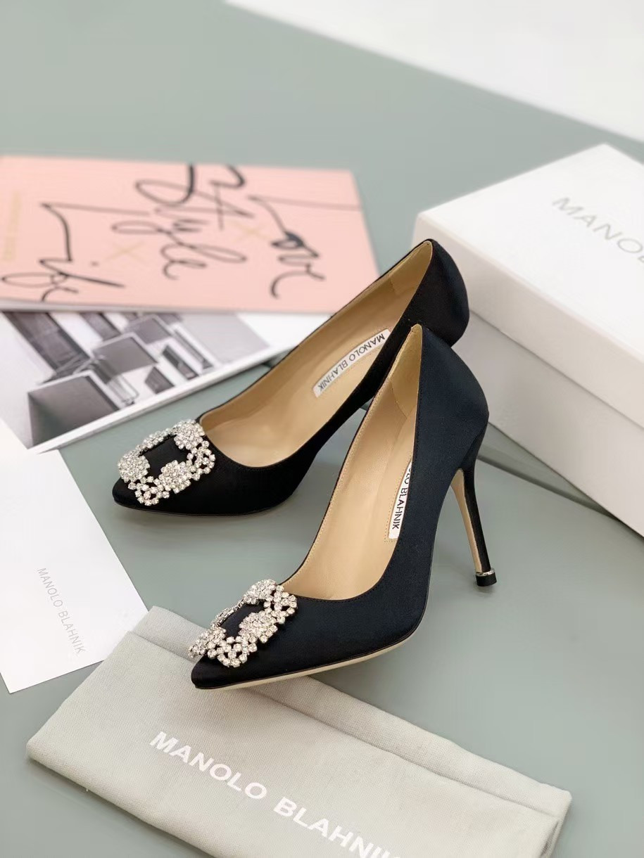 UA Man010 B1ahn*k HANGISI Black Satin Jewel Buckle Pumps