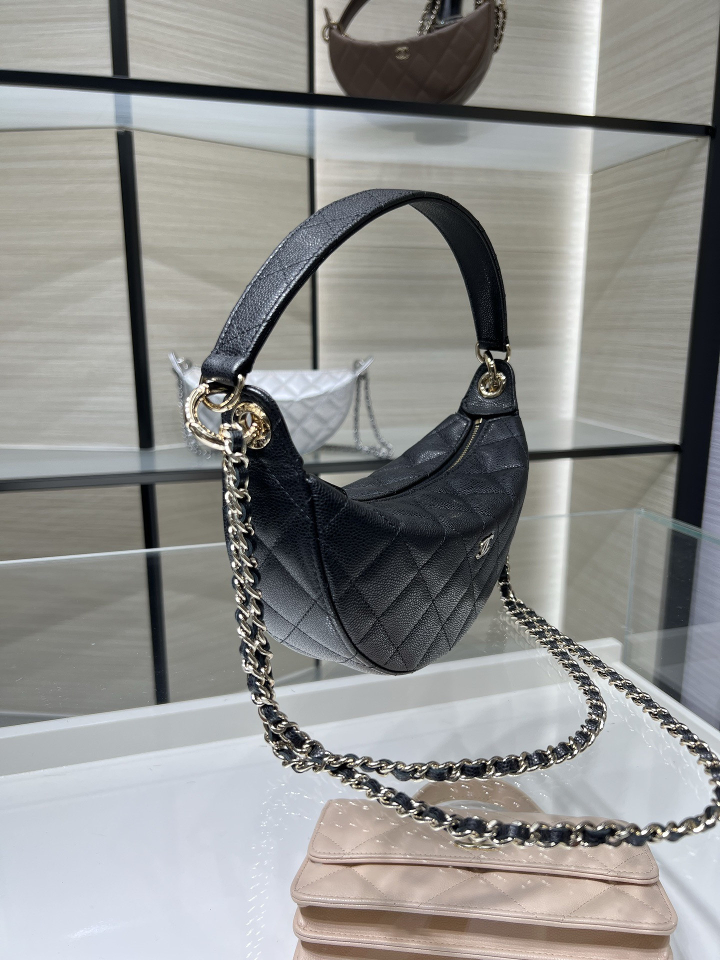 Ch**el clutch with chain light gold hardware ap5094 15x22x6cm