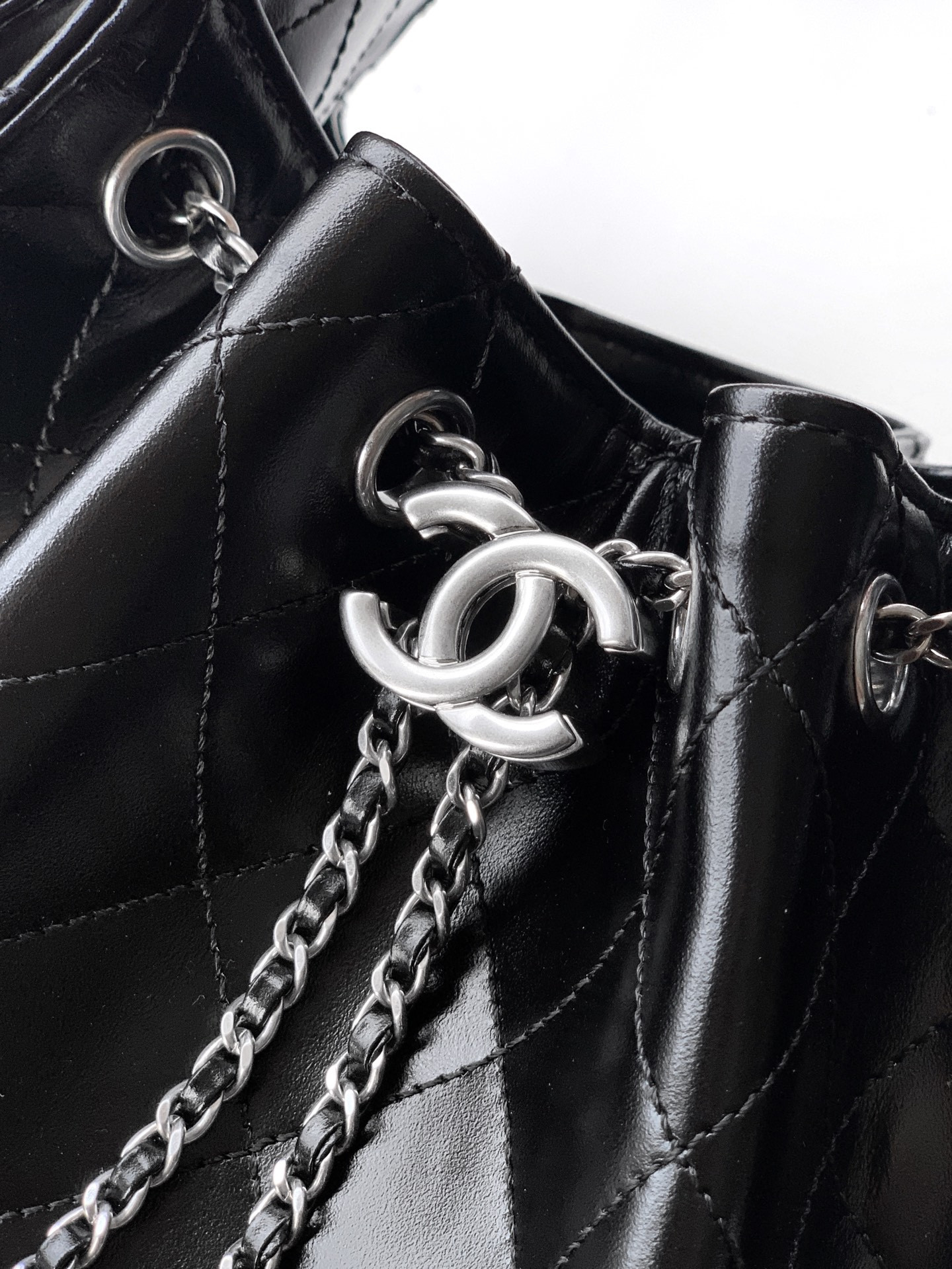 Ch**el 25c bucket bag oil wax leather 30x26x14cm