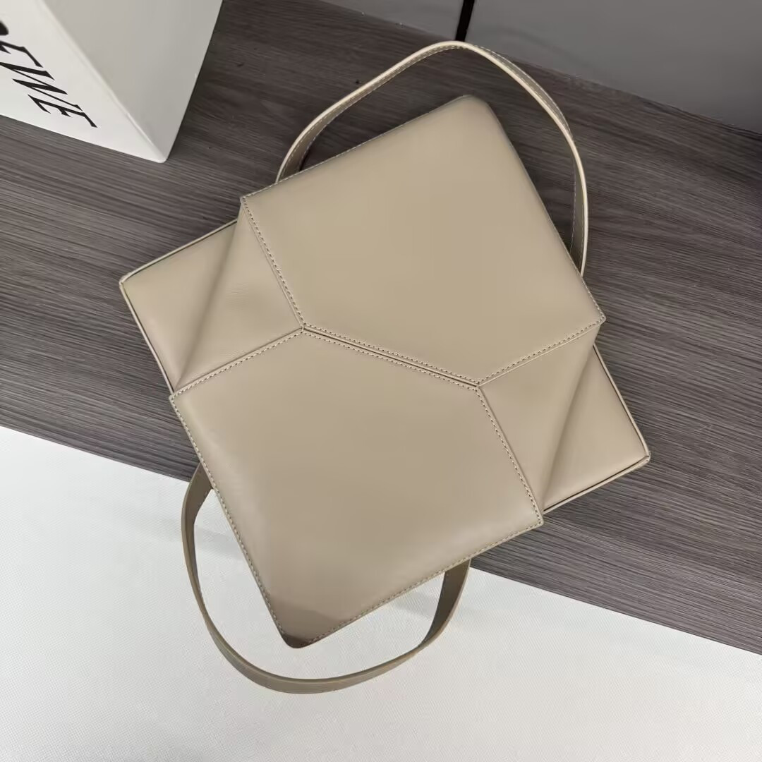 L0ew* medium puzzle fold tote 25.5x14.5x31.5cm