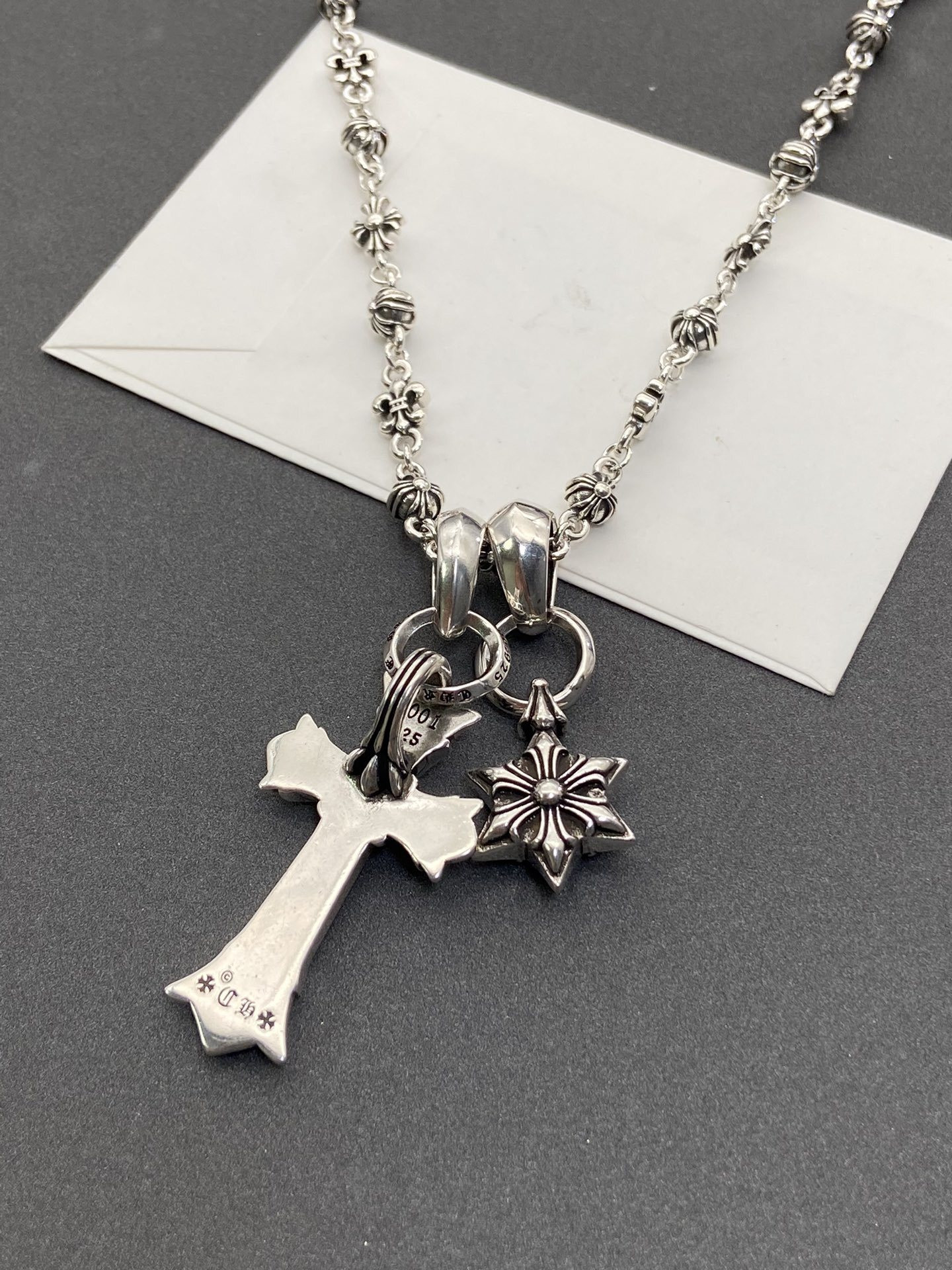 ch*0me he**ts cross and star of Dau1d necklace