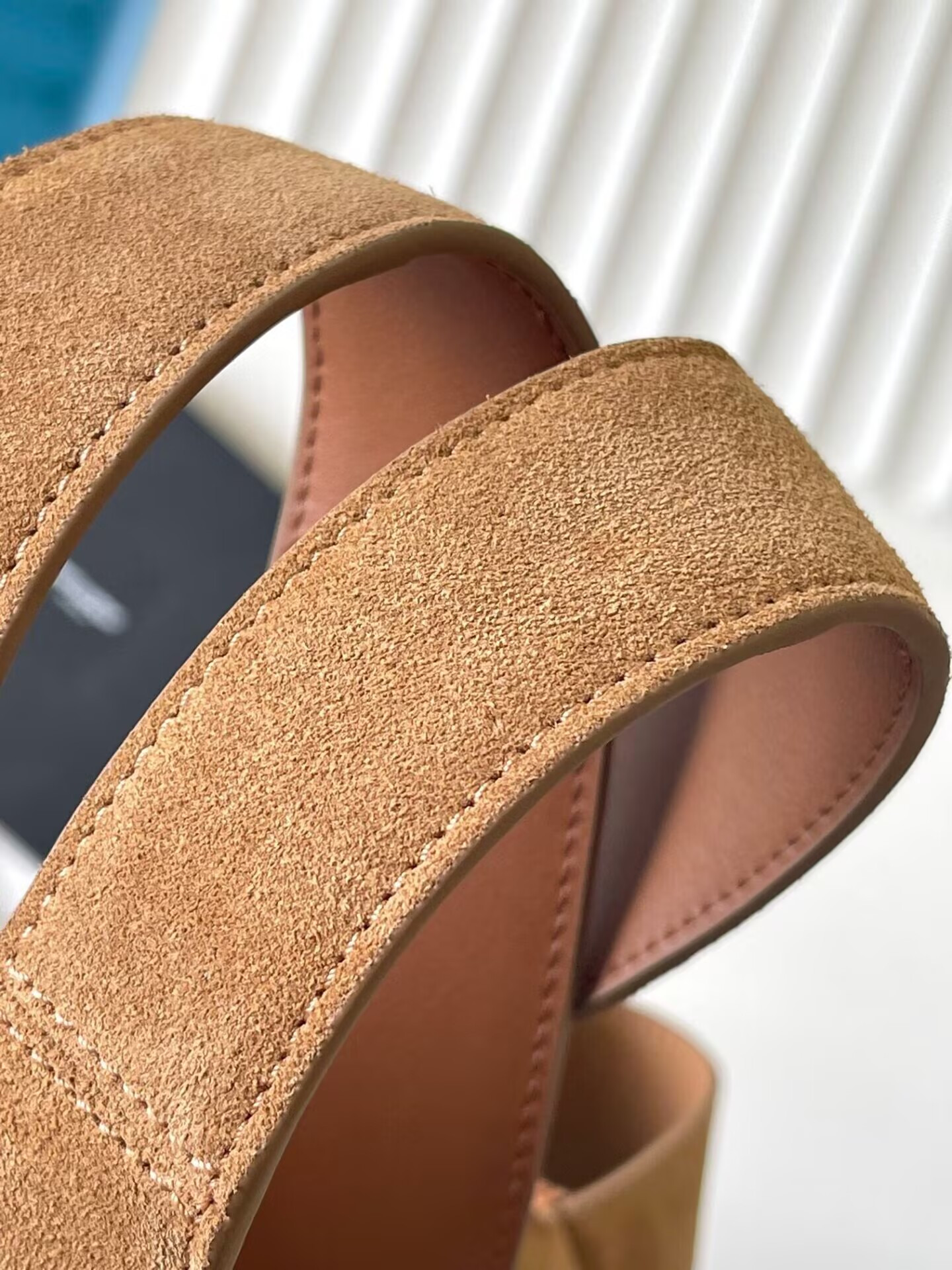 Y51 le 5 à 7 bea in suede 50×28×18cm