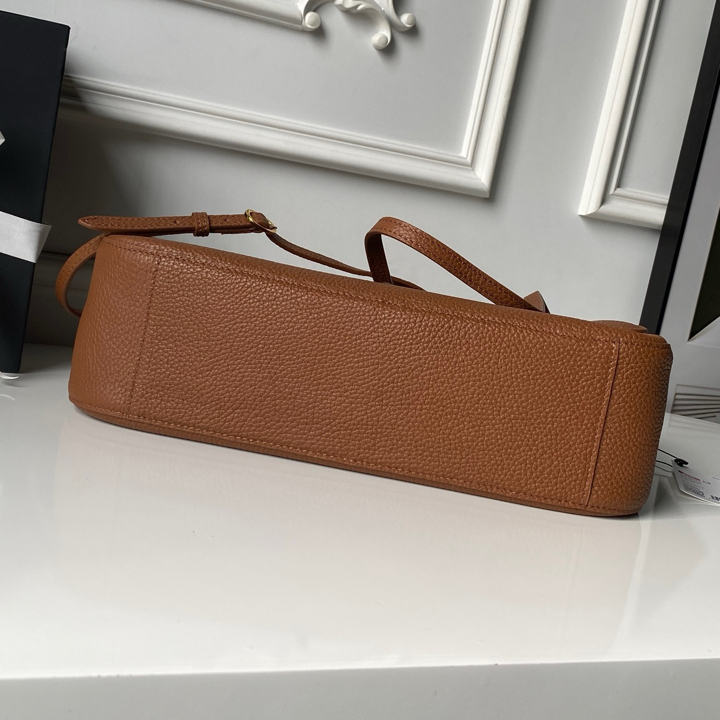 Ch**el maxi flapbag gold hardware as6231 19.5x32x10cm