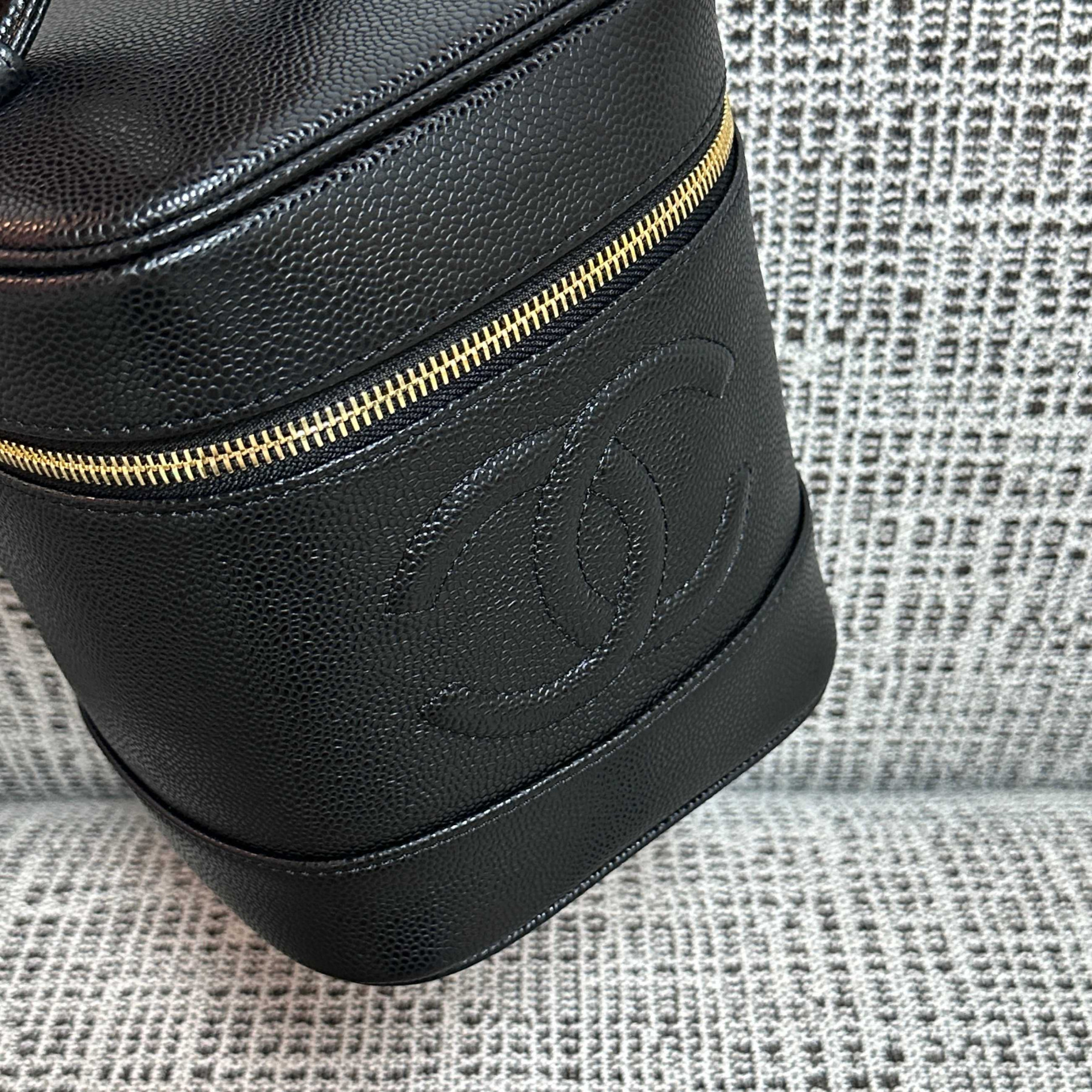 Ch**el vanity bag 17.5x13x17cm