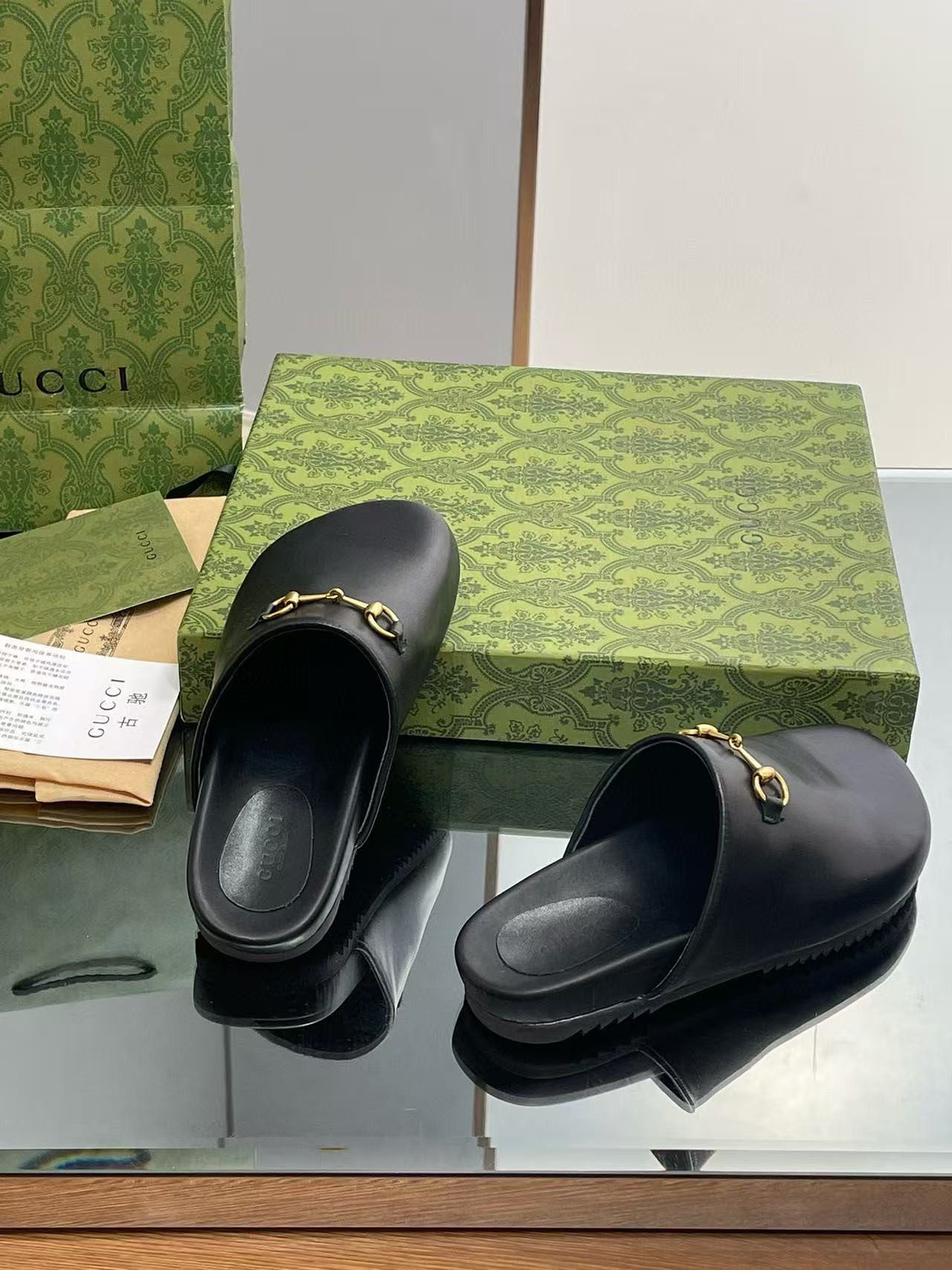 UA Gvc*1 Slippers