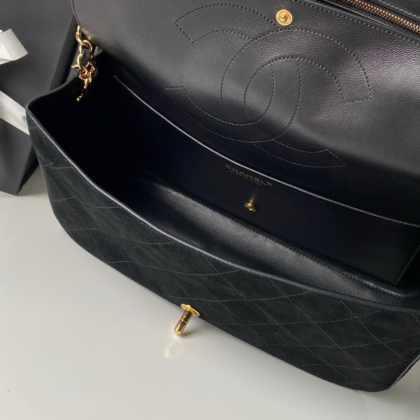 Ch**el maxi flapbag gold hardware as6281 19.5x32x10cm