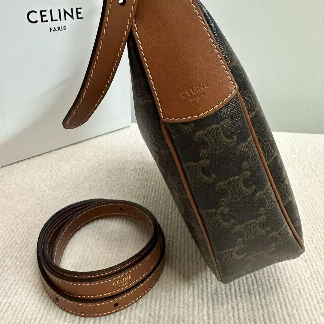 Ce1i*e SMALL HELOÏSE BAG IN TRIOMPHE CANVAS AND CALFSKIN 19x22x5cm