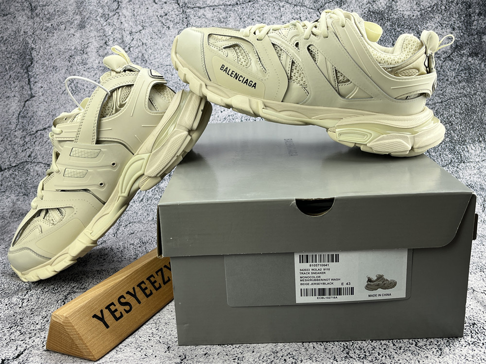 UA TRACK SNEAKER BEIGE JERSEY BLACK
