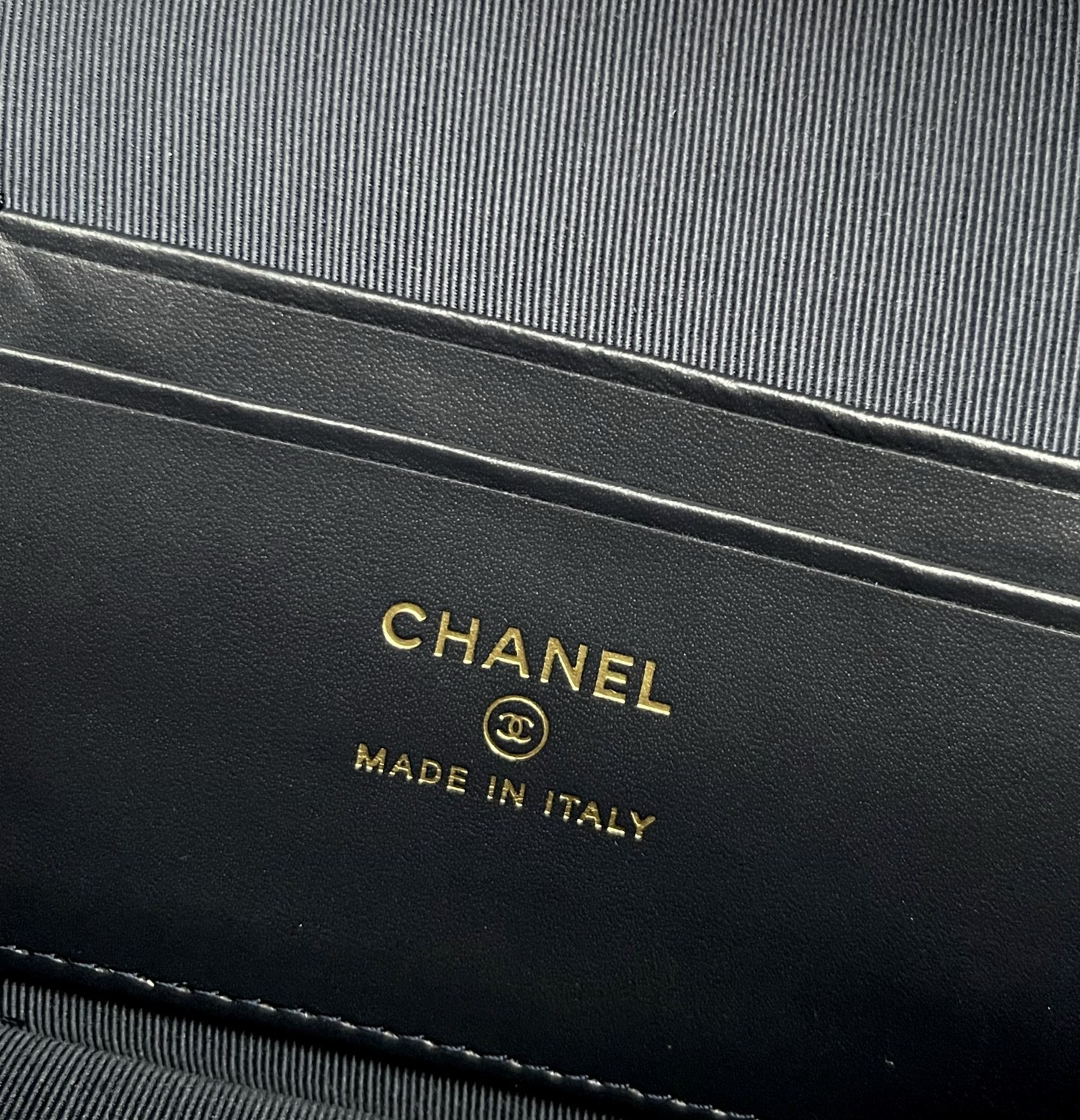 Ch**el classic vanity with chain handbag ap4385 17x19x5cm