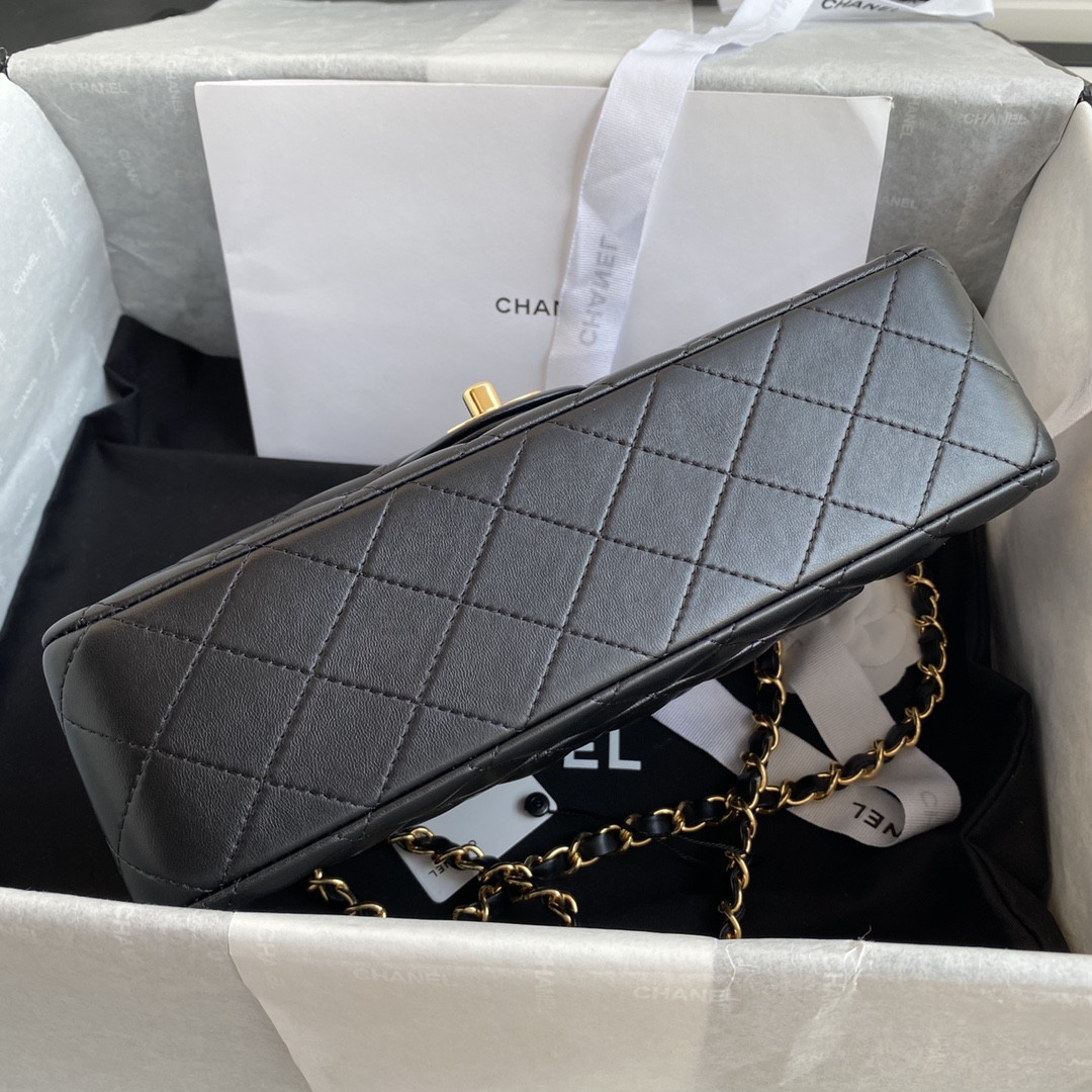 Ch**el classic flap bag a01112 15.5x25x6cm
