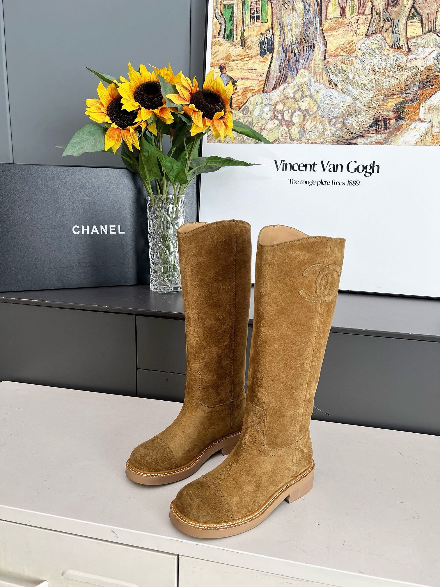 UA Ch**el Boots