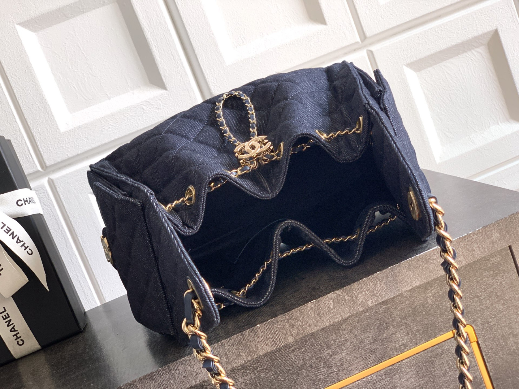 Ch**el 25c bucket bag 30x26x14cm