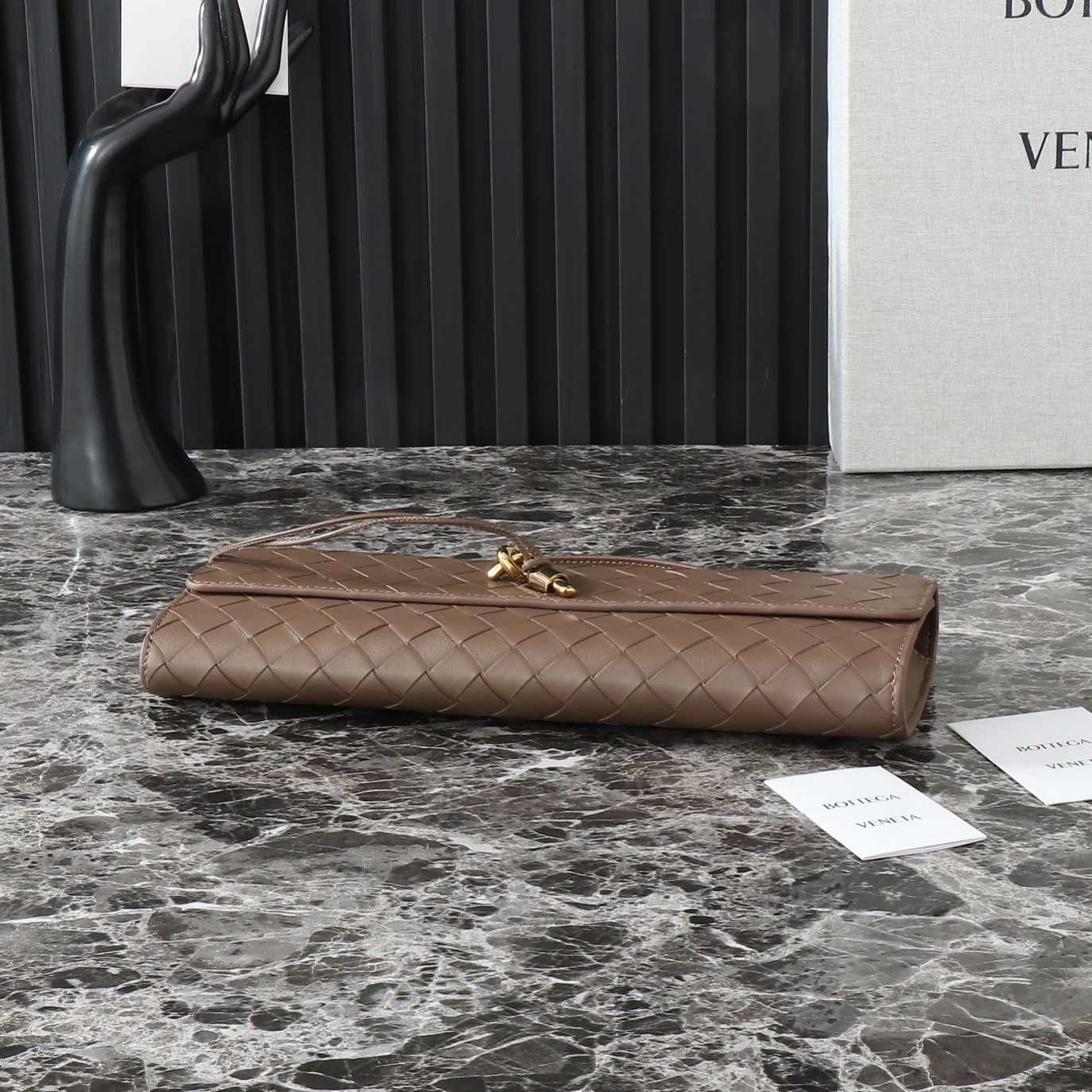 B0tt*ga Ven*ta Long Clutch Andiamo With Handle Fondant 31x13x3cm