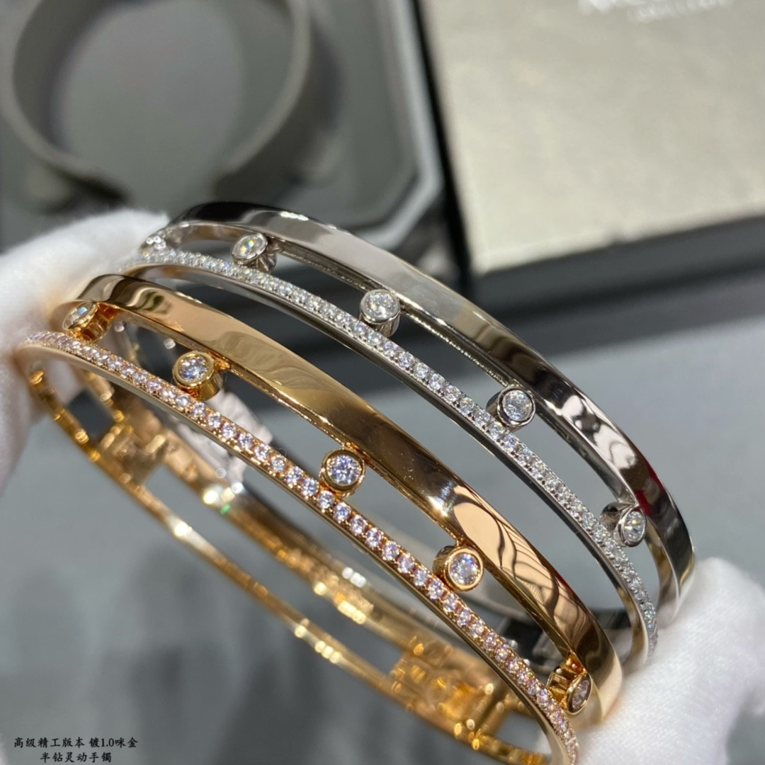 Mes1kaa half d1am0nd moving bracelet