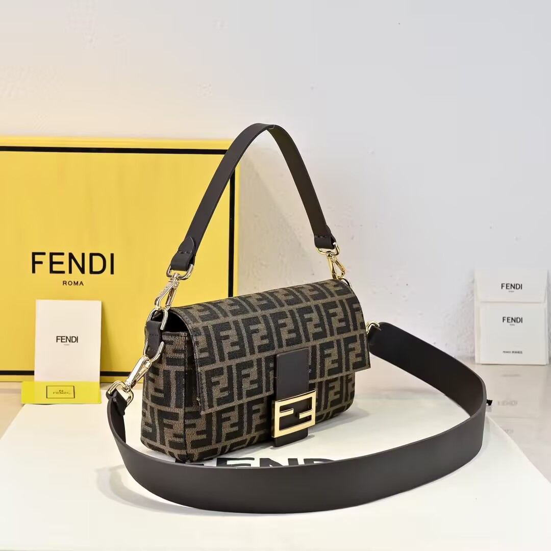 F**di baguette shoulder bag 26x13x6cm