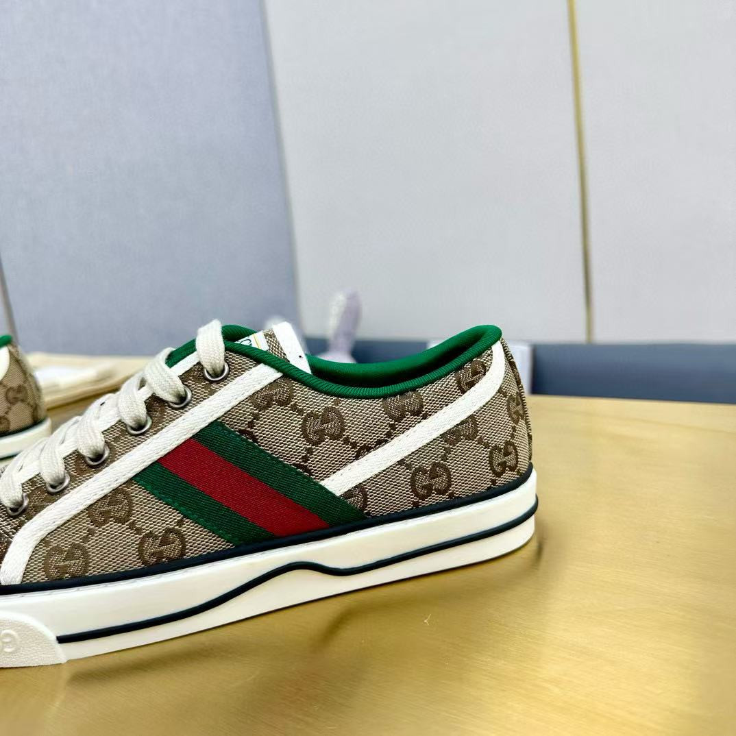 UA Gvc*1 Tennis 1977