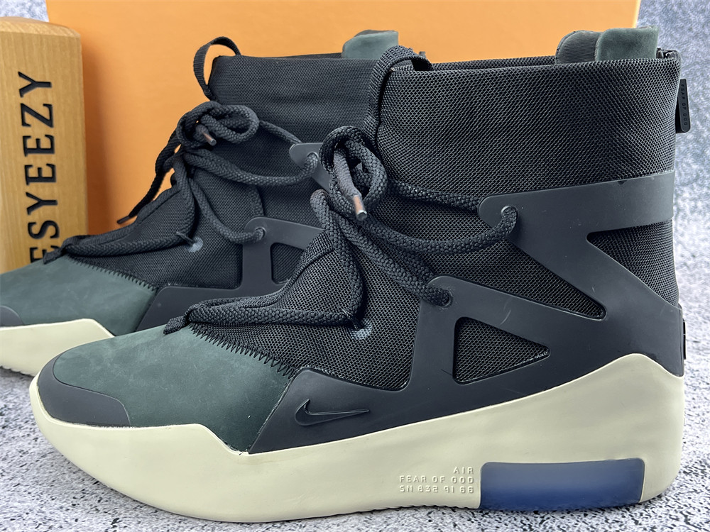 UA NIKE AIR FEAR OF GOD 1 