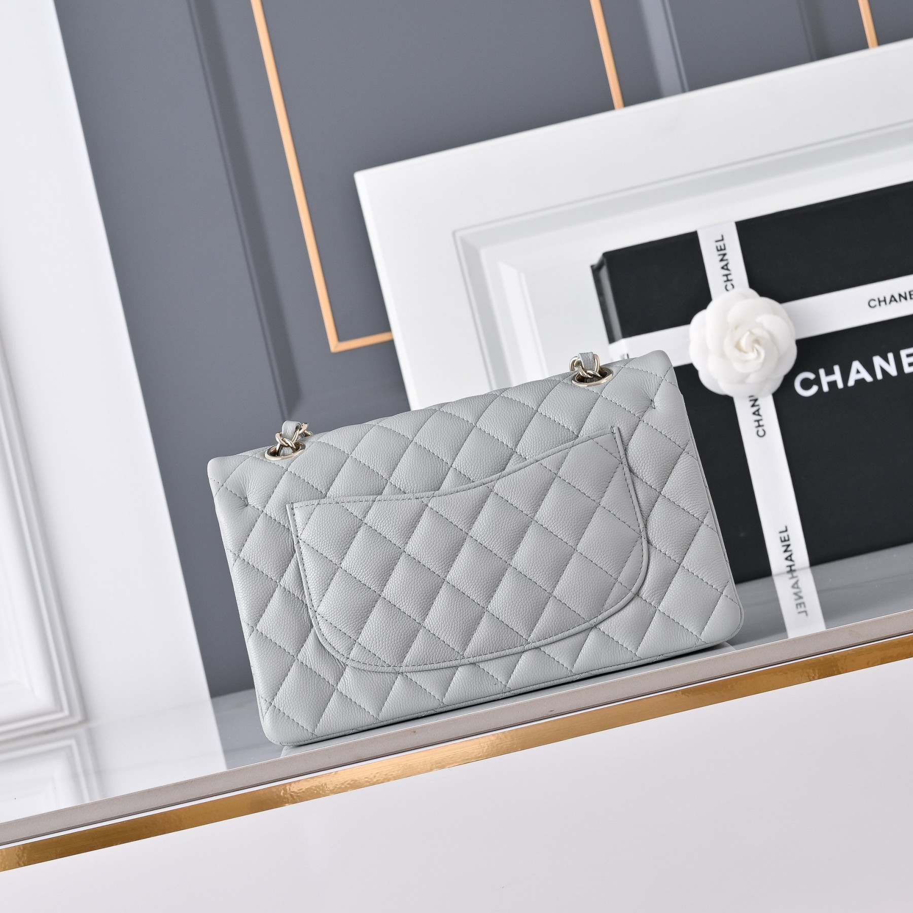 Ch**el classic flap handbag light grey with light gold hardware and caviar leather a01113 23x14.5x6cm