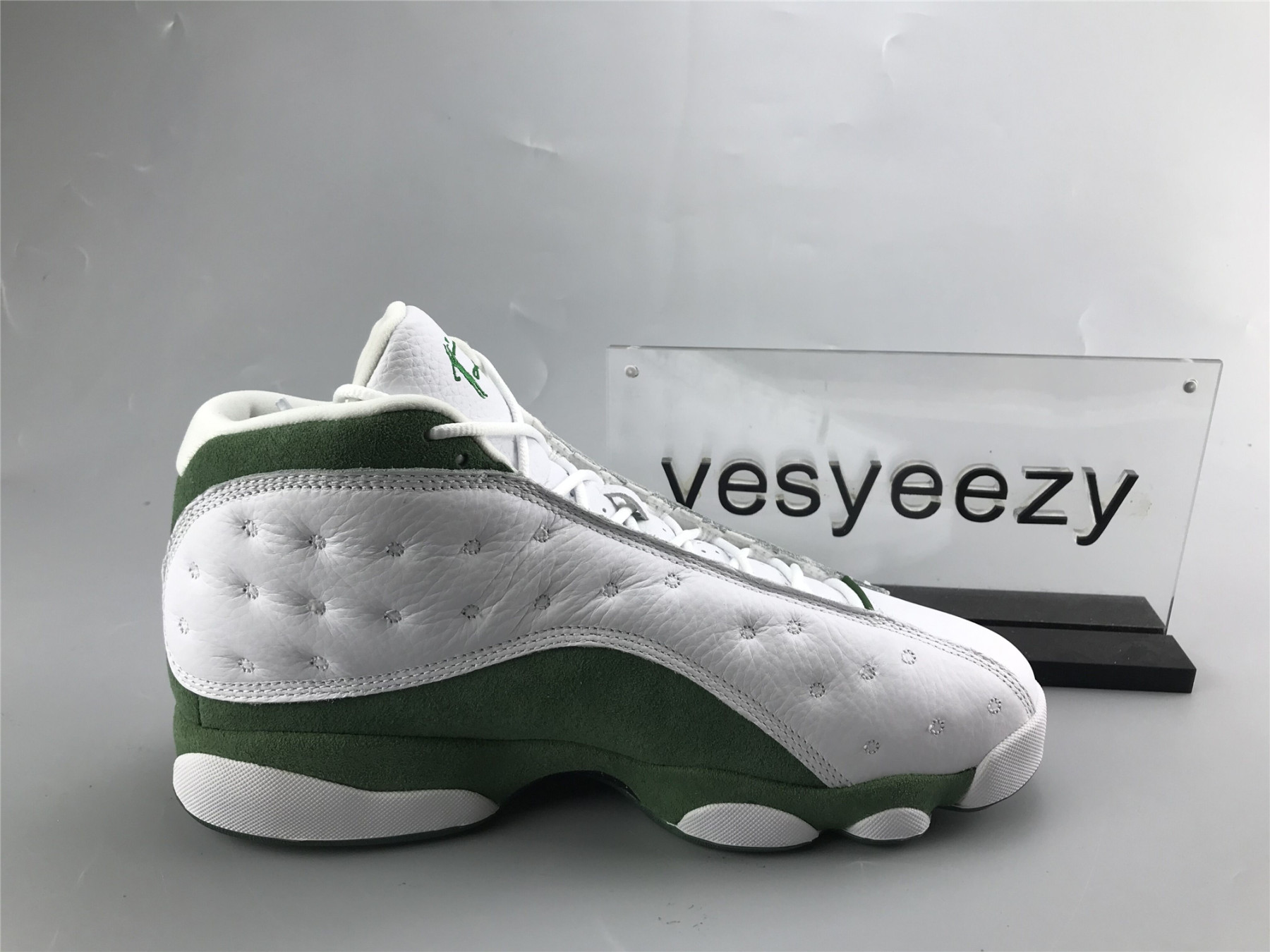 UA AIR JORDAN 13 RETRO 