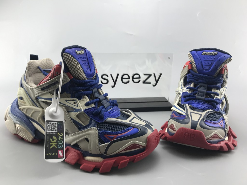 UA TRACK.2 TRAINERS "BEIGE BLUE RED"