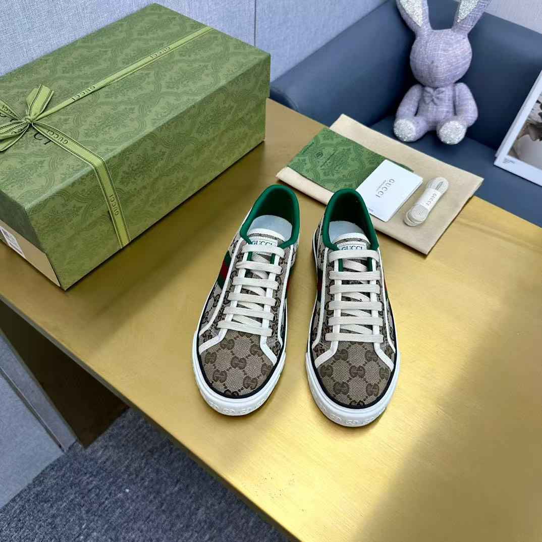 UA Gvc*1 Tennis 1977