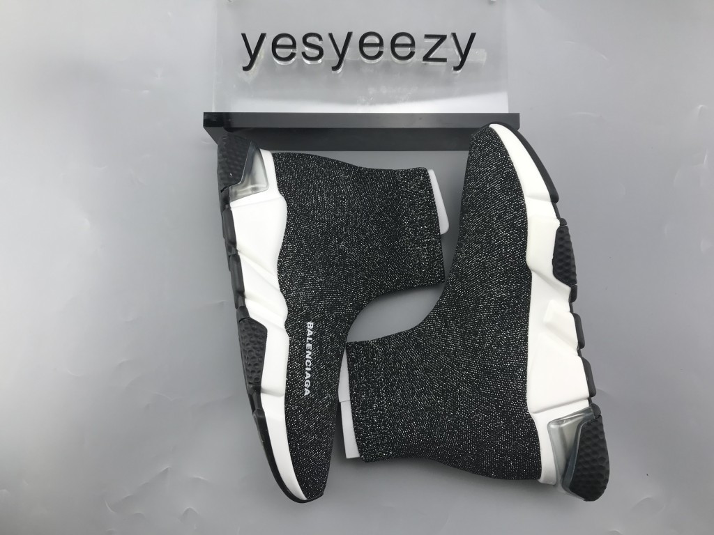 UA SPEED TRAINERS