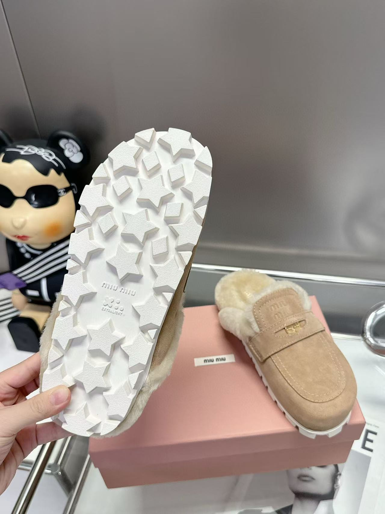 ua M1v M1v slides