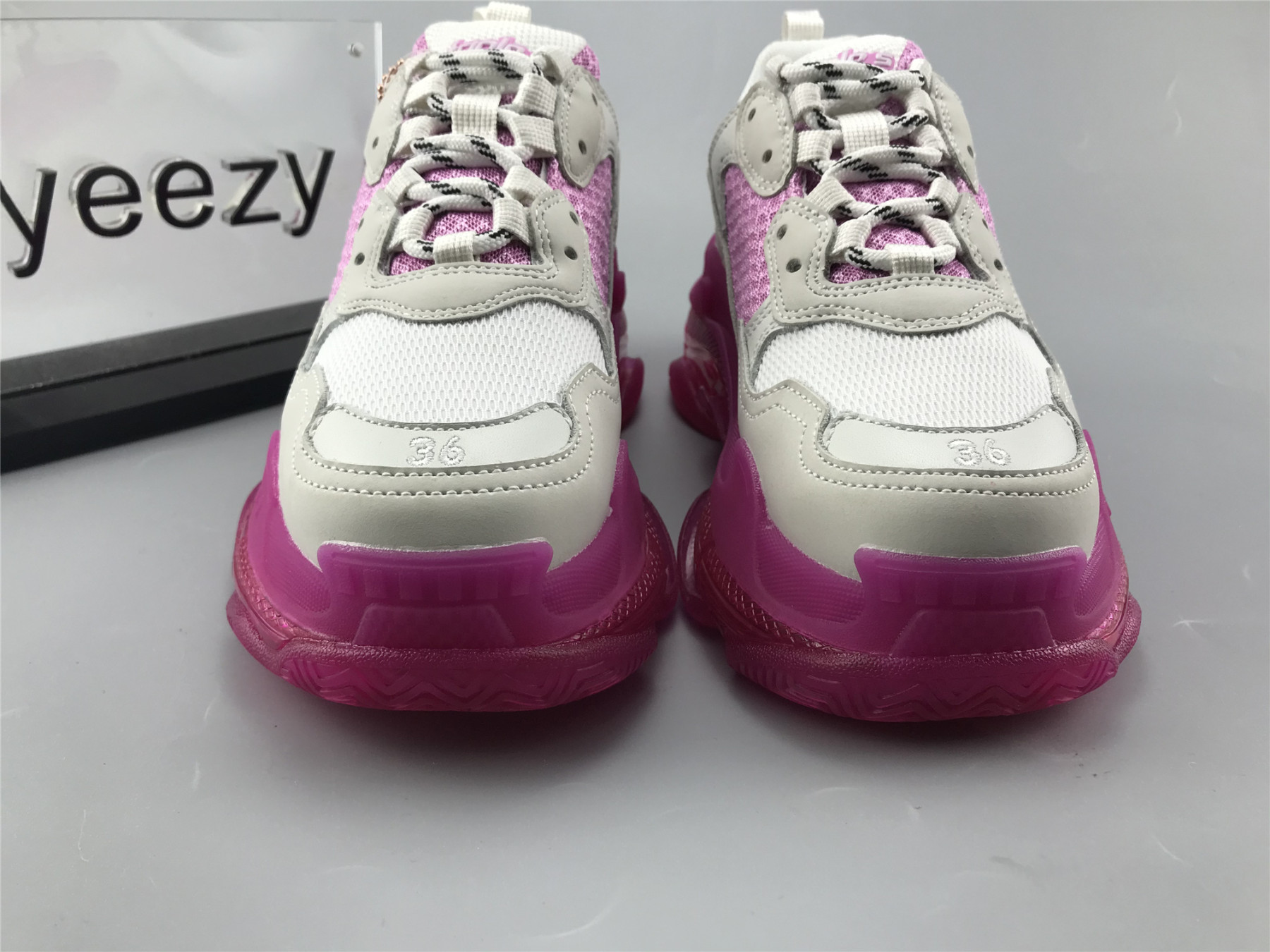 UA TRIPLE S CLEAR SOLE SNEAKER WHITE AND PINK