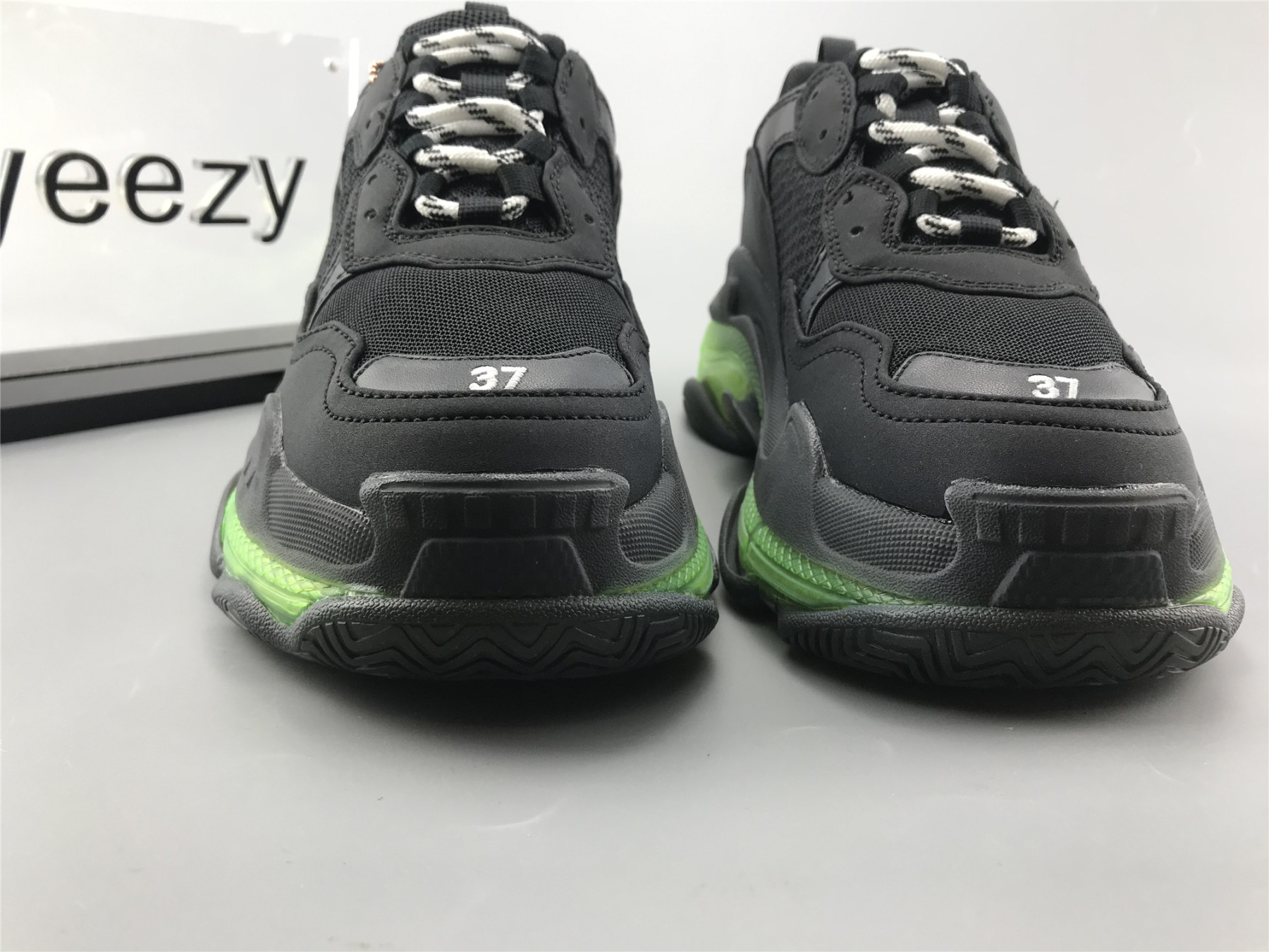 UA TRIPLE S SNEAKER BLACK GREEN