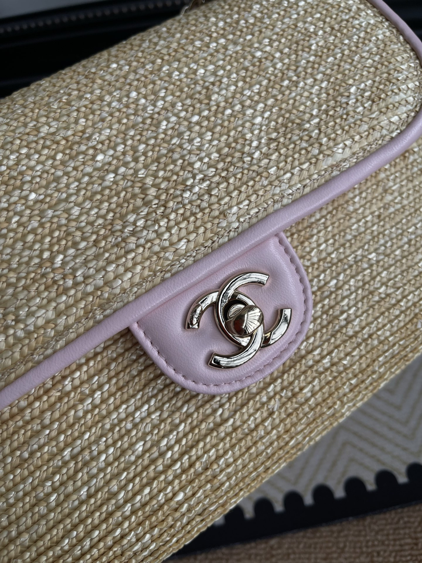Ch**el flap bag as6017 23x14.5x6cm