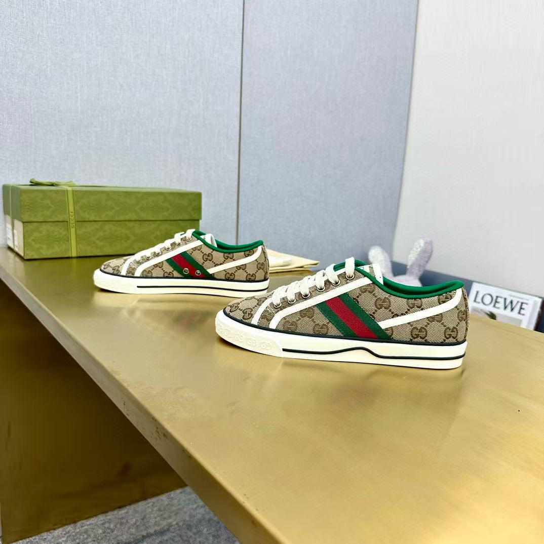 UA Gvc*1 Tennis 1977