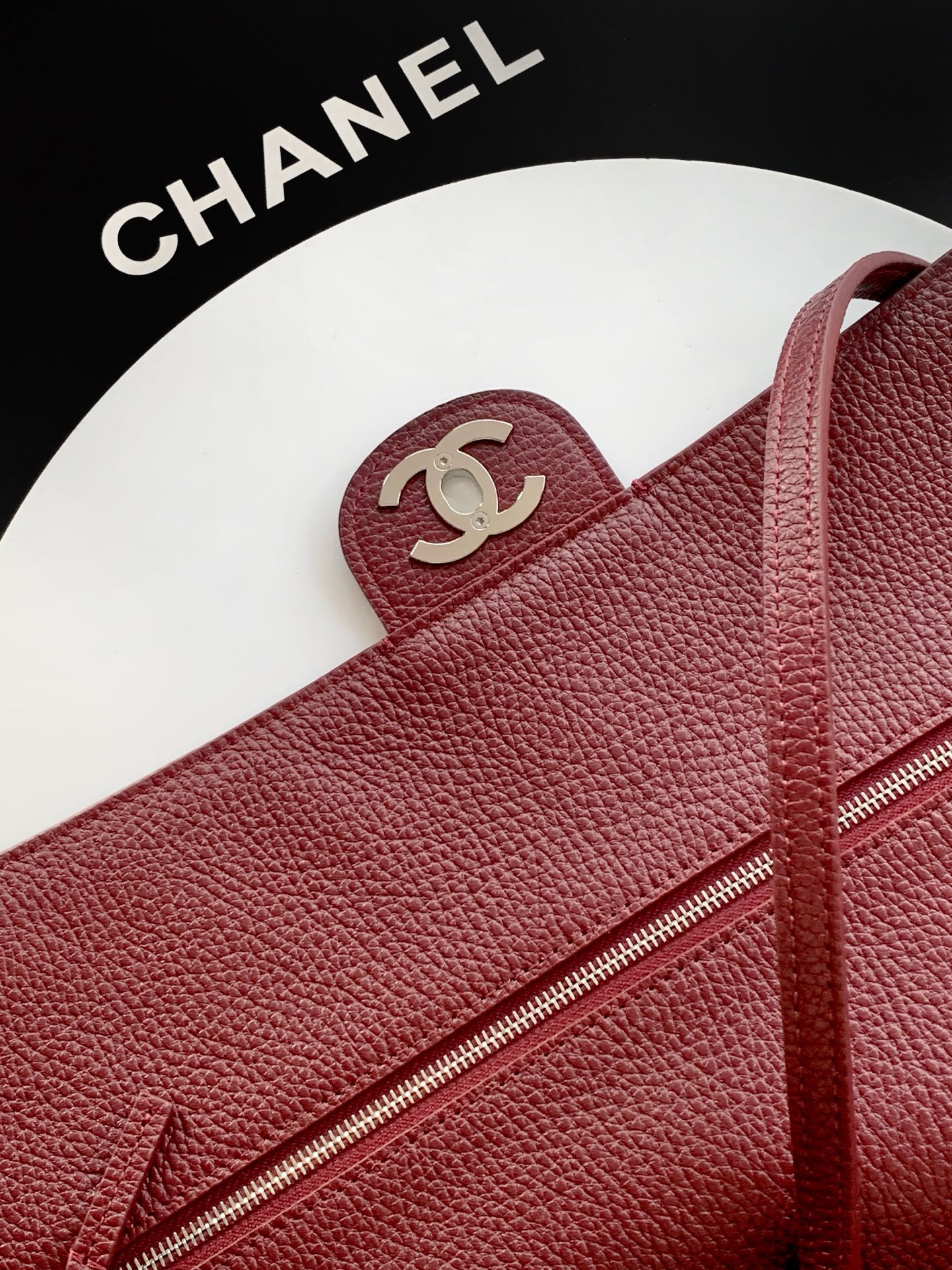 Ch**el maxi flap bag silver hardware as6233 26x38.5x11cm