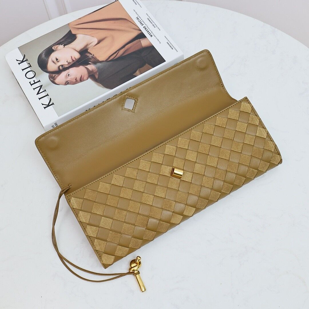 B0tt*ga Ven*ta Long Clutch Andiamo With Handle Fondant 31x13x3cm