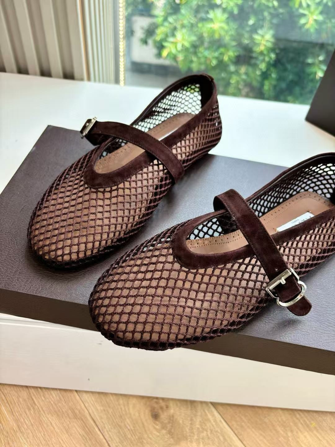 UA A1a1a BALLET FLATS IN FISHNET