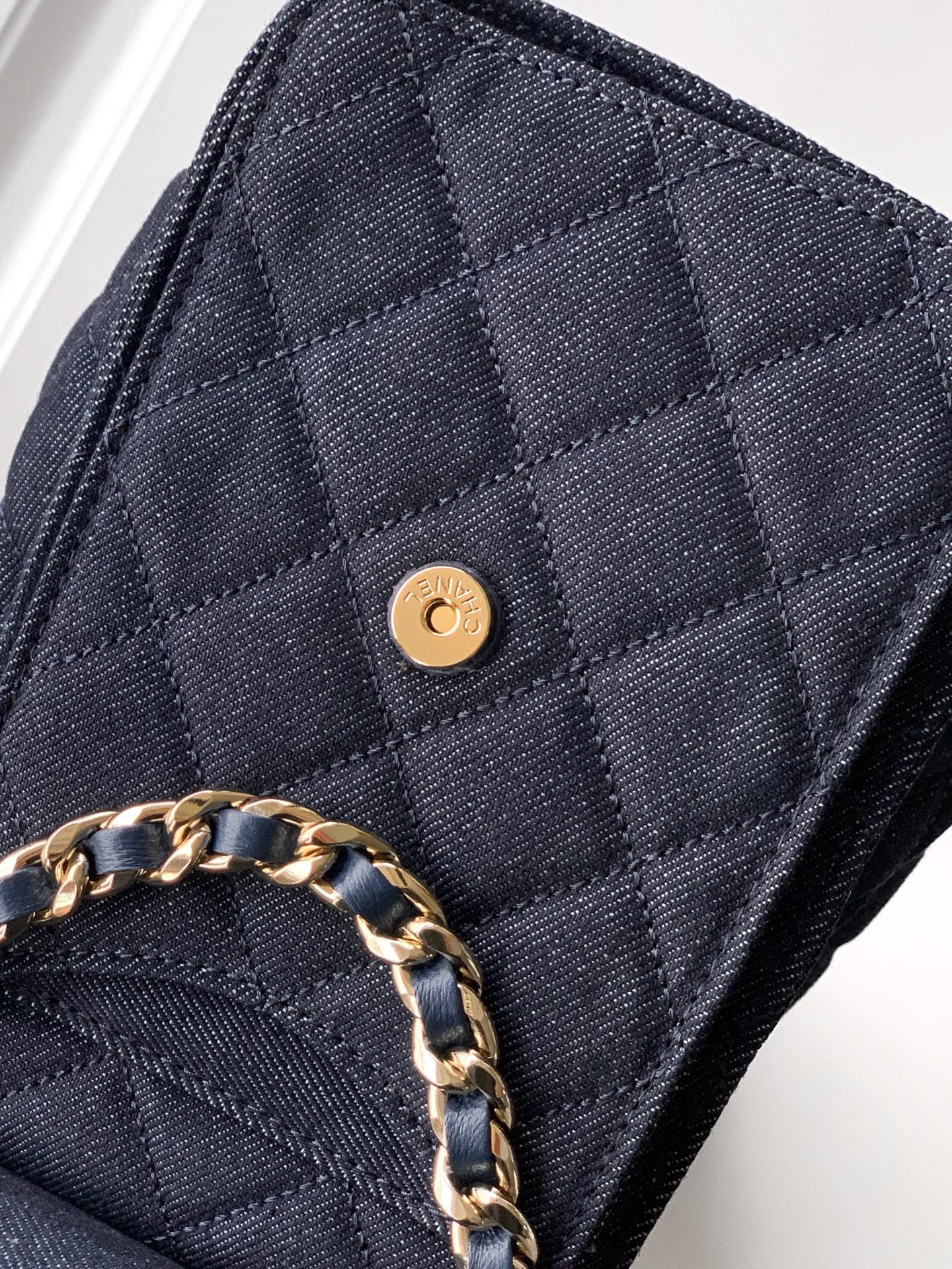 Ch**el 25c bucket bag 30x26x14cm